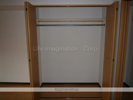 ロイヤルガーデン弐番館[1DK/31m2]の収納
