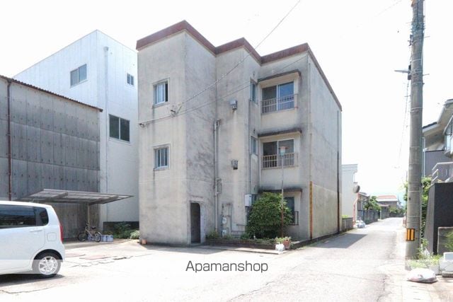 福永マンションの外観写真