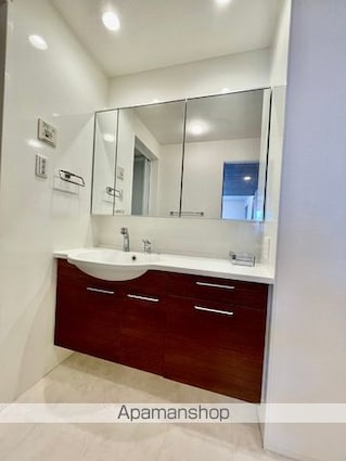 ヴィッセル庚午[2LDK/62.91m2]の洗面所