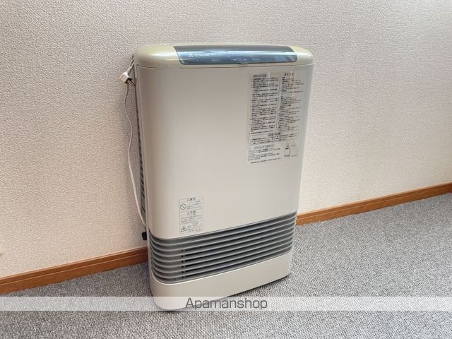 レオパレス西波止場の内装写真