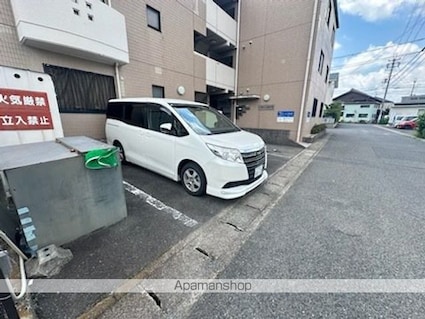 Ｕグリーンハイツ[1LDK/50m2]の駐車場1