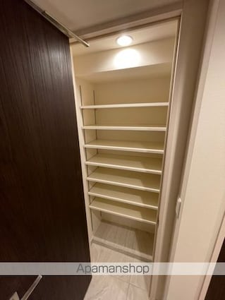 ロイジェントパークス千葉中央[1K/31m2]の玄関