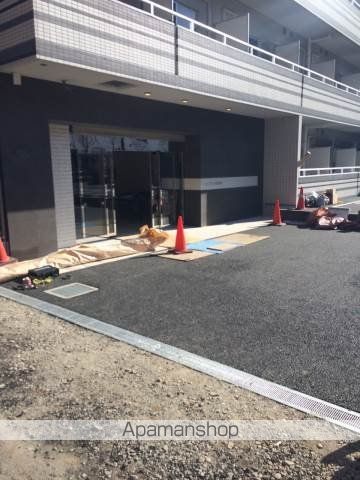 リヴシティ武蔵浦和の玄関写真