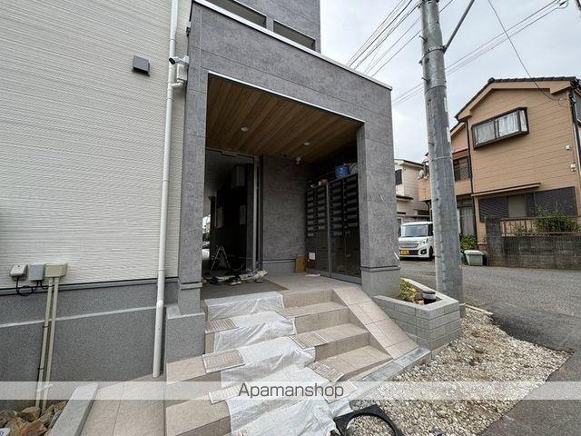 リブリ・船橋日大前の玄関写真