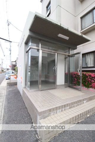 エバンス・ワケの玄関写真