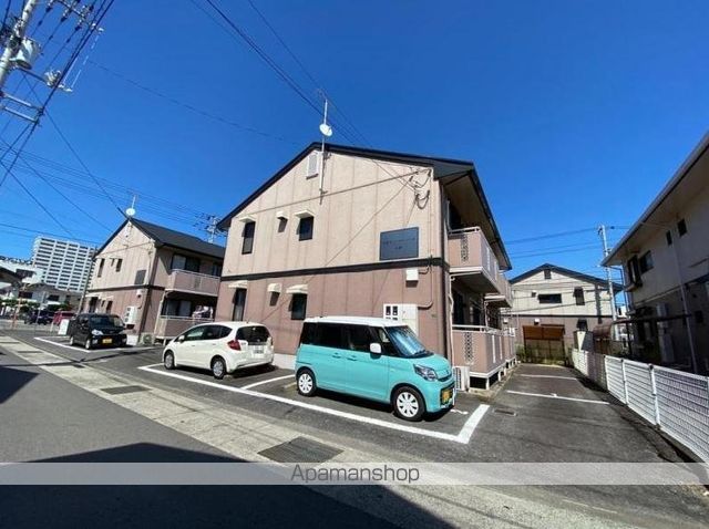 栗林セントラルコーポA棟の外観写真