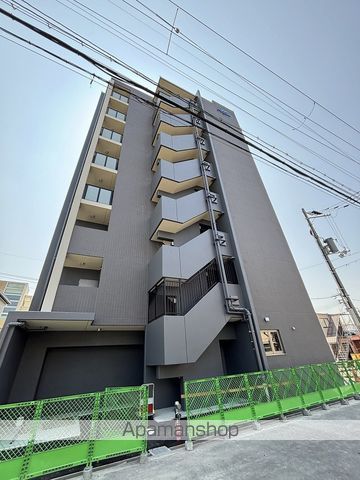 FIRSTFIOREMIKUNIIIの外観写真