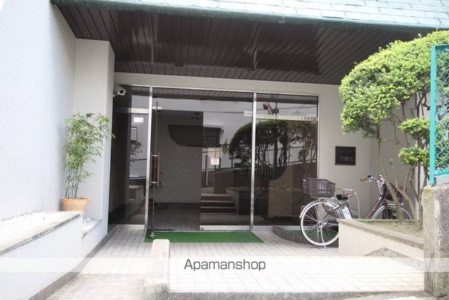 サンハイツ刀根山の玄関写真