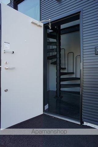 R1 FUKUROI GLBの玄関写真