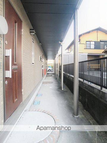 エルメゾンネクスト石坂の玄関写真