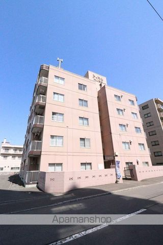 ドミ円山の外観写真