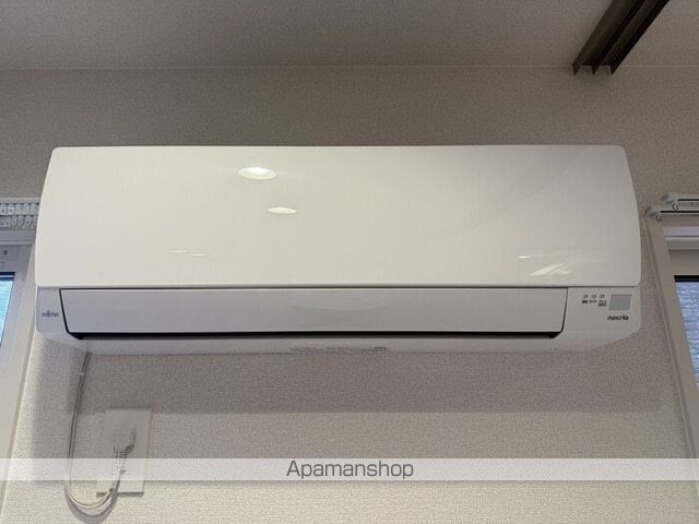 アレテー開出の内装写真