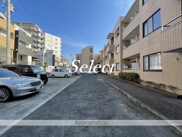 サンヒルズ上大岡の玄関写真
