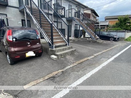 グランコート三野[2DK/44.71m2]の駐車場