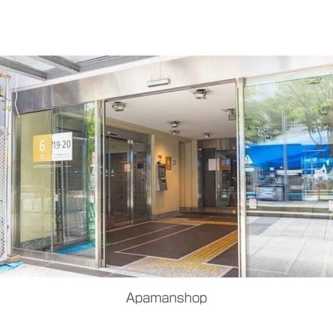 東雲キャナルコートCODAN19号棟の玄関写真