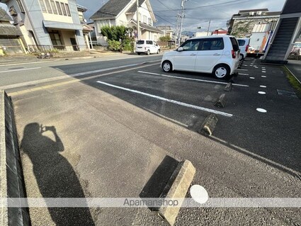 サンモール塩屋[1DK/30.71m2]の駐車場