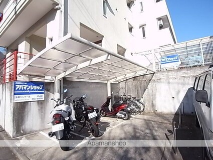 ヴィーアコルテ[1K/23.2m2]の駐車場