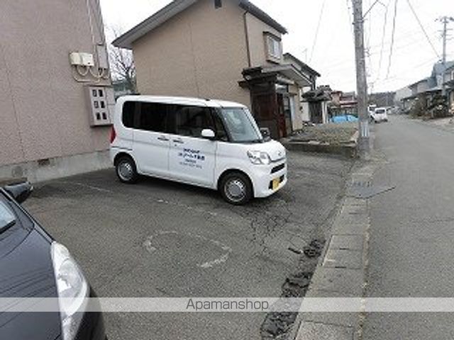 コーポすばる[2K/39.74m2]の駐車場2