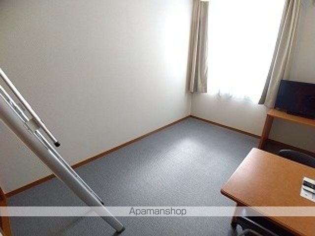 レオパレスフォレストビラの内装写真