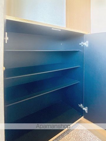 富士宮市 3階建 築24年の内装写真
