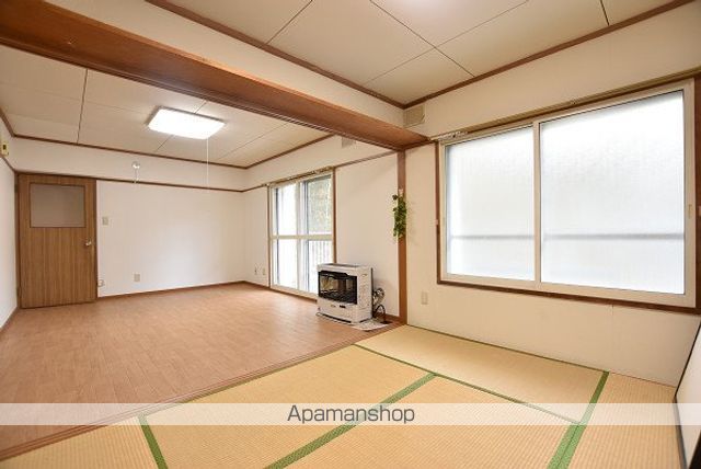 しらかば公園前 旧国家公務員宿舎の内装写真