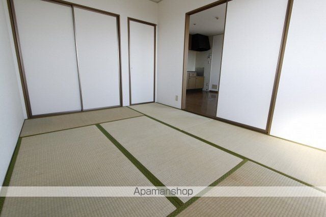ドルフ井口台B棟の内装写真