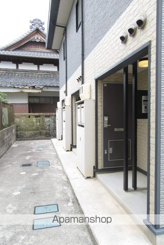 レオネクスト地行場の玄関写真