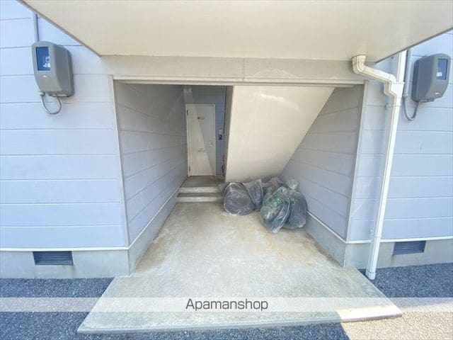 プレシャスB棟の玄関写真