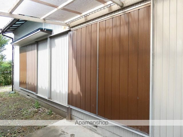 芳川町貸家の内装写真