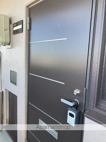 山二ツマンションの玄関写真