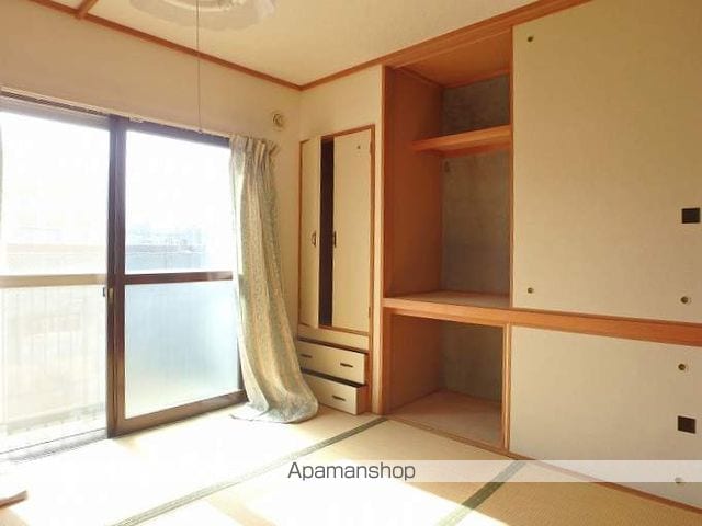 22条マンションの内装写真