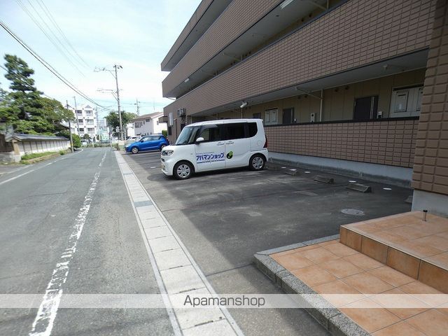 Yi アイリスの外観写真