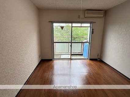 リバーハイツ豊岡[1K/24.64m2]のリビング・居間