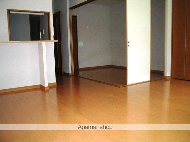 ドルチェ茶屋ヶ坂の内装写真