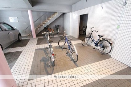 香川県高松市錦町１丁目[2LDK/45.75m2]の共用部3