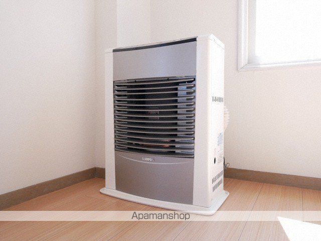クリスタルハイツ栄町の内装写真