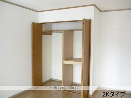 レジデンス９２３長地[2K/34.1m2]の収納