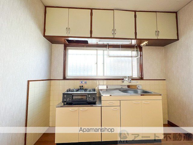 松山市 2階建 築44年の内装写真