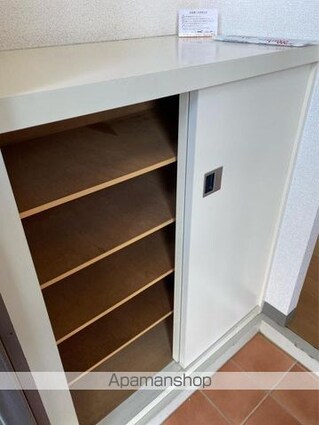 エルディム大谷[2K/32.7m2]の収納