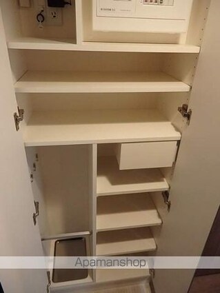 市谷仲之町ビューアパートメント[1K/25.11m2]の玄関