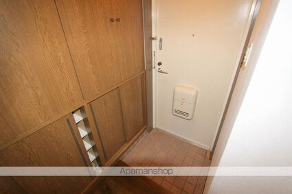 ウッドネスト成合[3LDK/71.43m2]の玄関