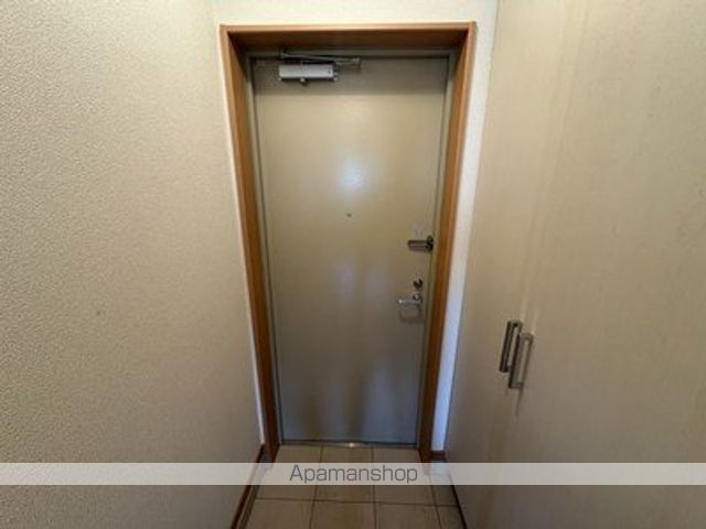 ユングフラウ原水の内装写真