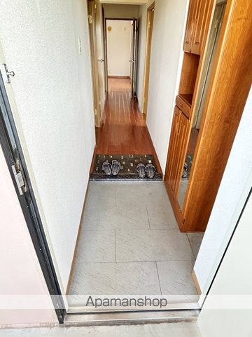 SPOONIIIの内装写真