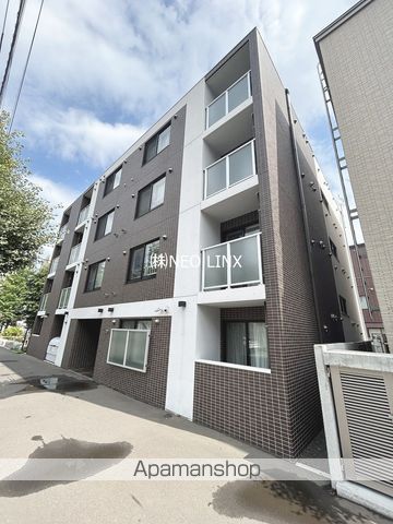 ラフィーネ近代美術館前の外観写真
