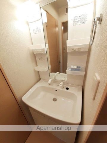 フロイデ KANAGEN IIの内装写真
