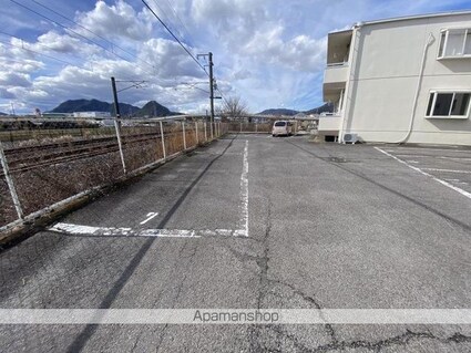 コーポシナジ[2DK/40.05m2]の駐車場