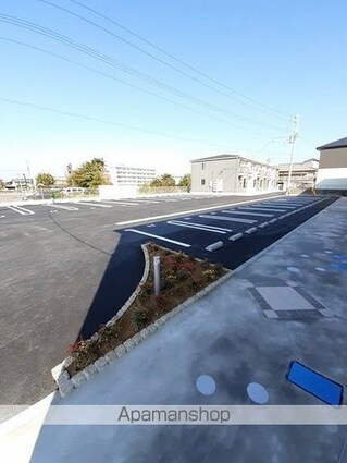 クラール松原町Ａ[1LDK/40.02m2]の駐車場1