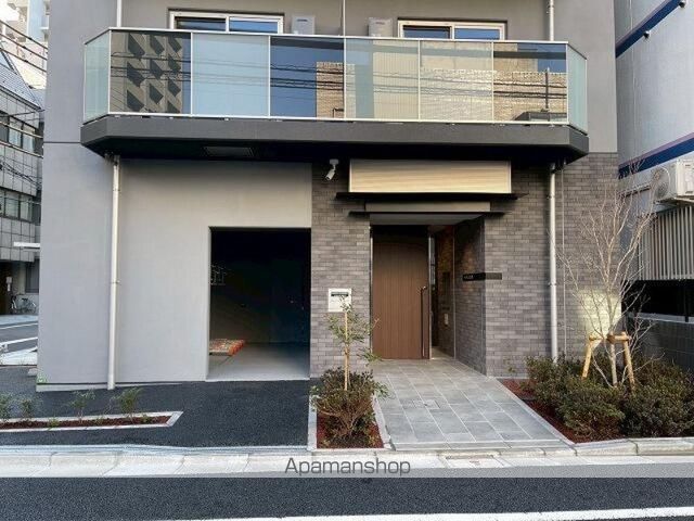 レガシア御茶ノ水の玄関写真