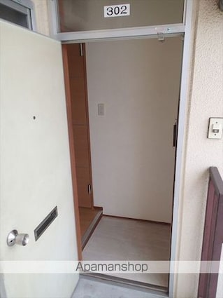 ソルトテラス[2K/36.96m2]の玄関