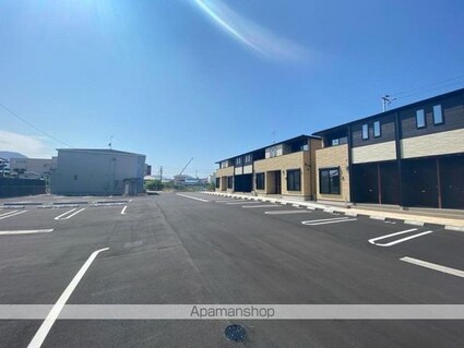 カメリア郷東Ｄ[1LDK/50.01m2]の駐車場